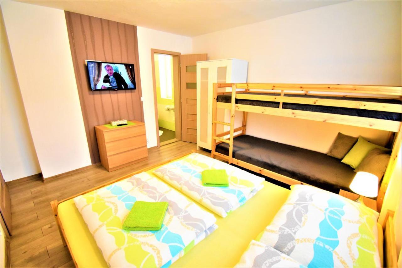 Penzion Privat Siesta Otel Liptovský Mikuláš Dış mekan fotoğraf